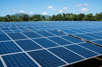 How Do Solar Panels Turn Sunlight Into Electricity? A Complete Guide to Solar Energy Conversion